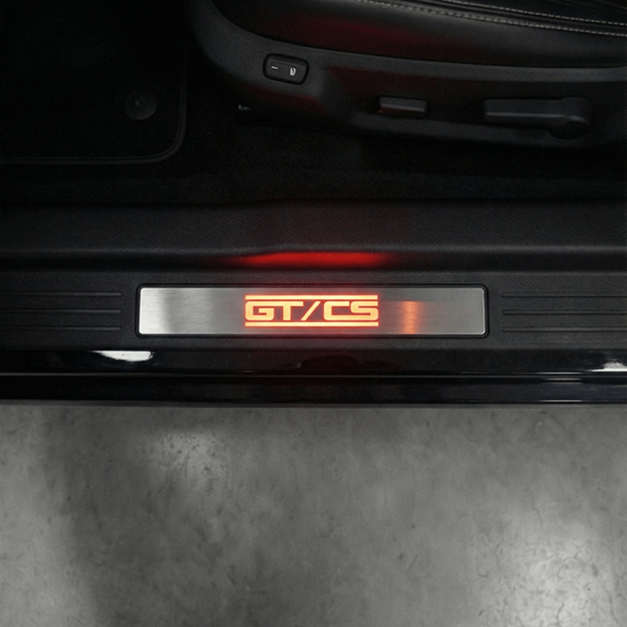 2005+ Mustang "GT/CS" Illuminated Door Sill Plates - Ford Show Parts
